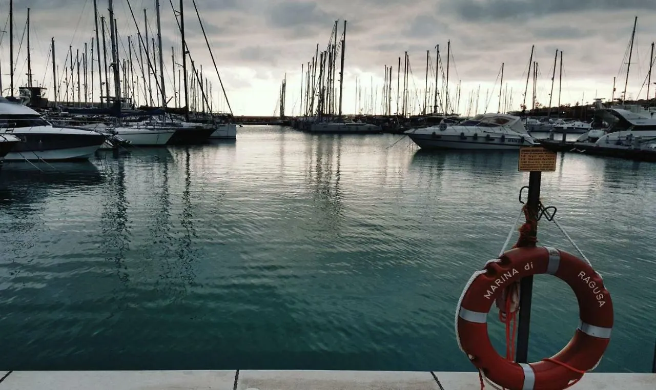 Appartamento Saltwater Con Parcheggio Privato Marina di Ragusa 0*,